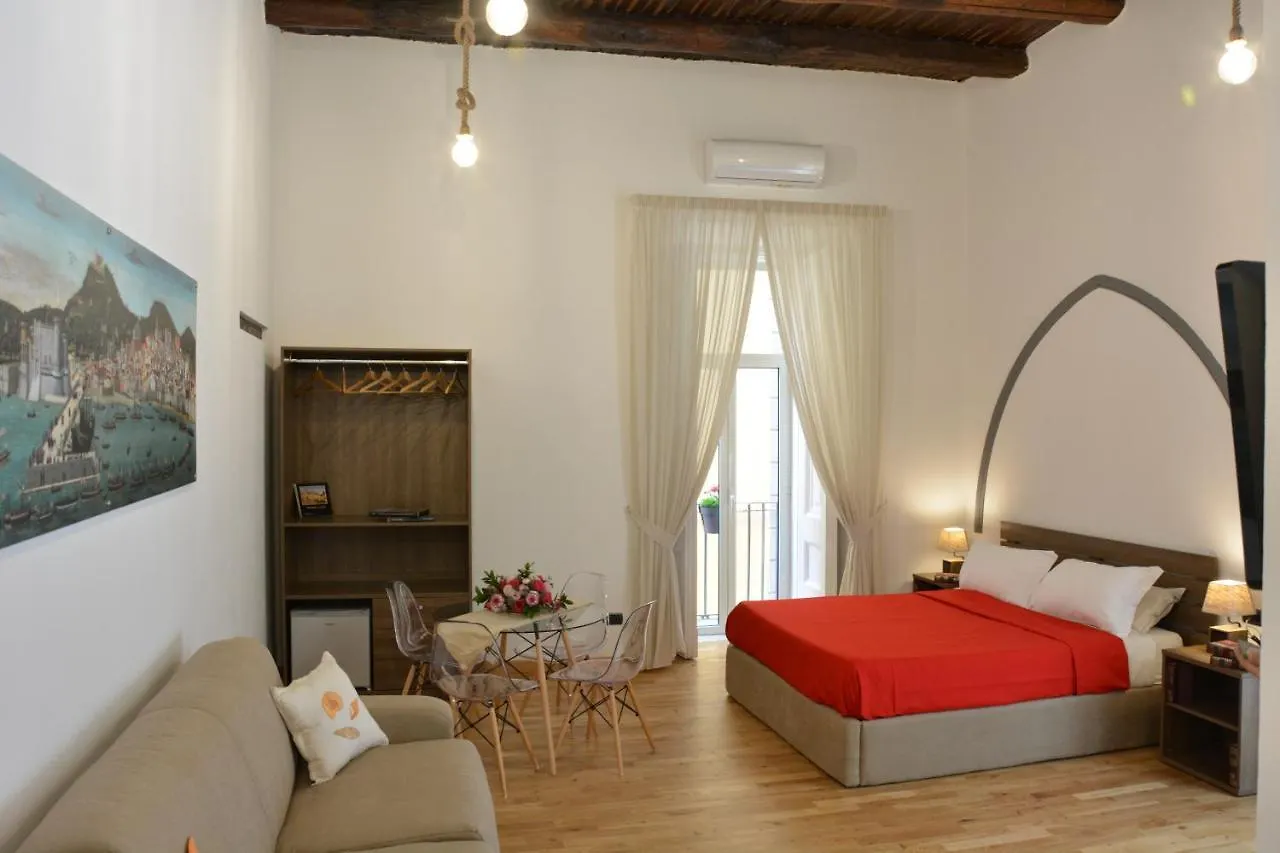 Domus Studio 25 Bed & Breakfast Nápoles