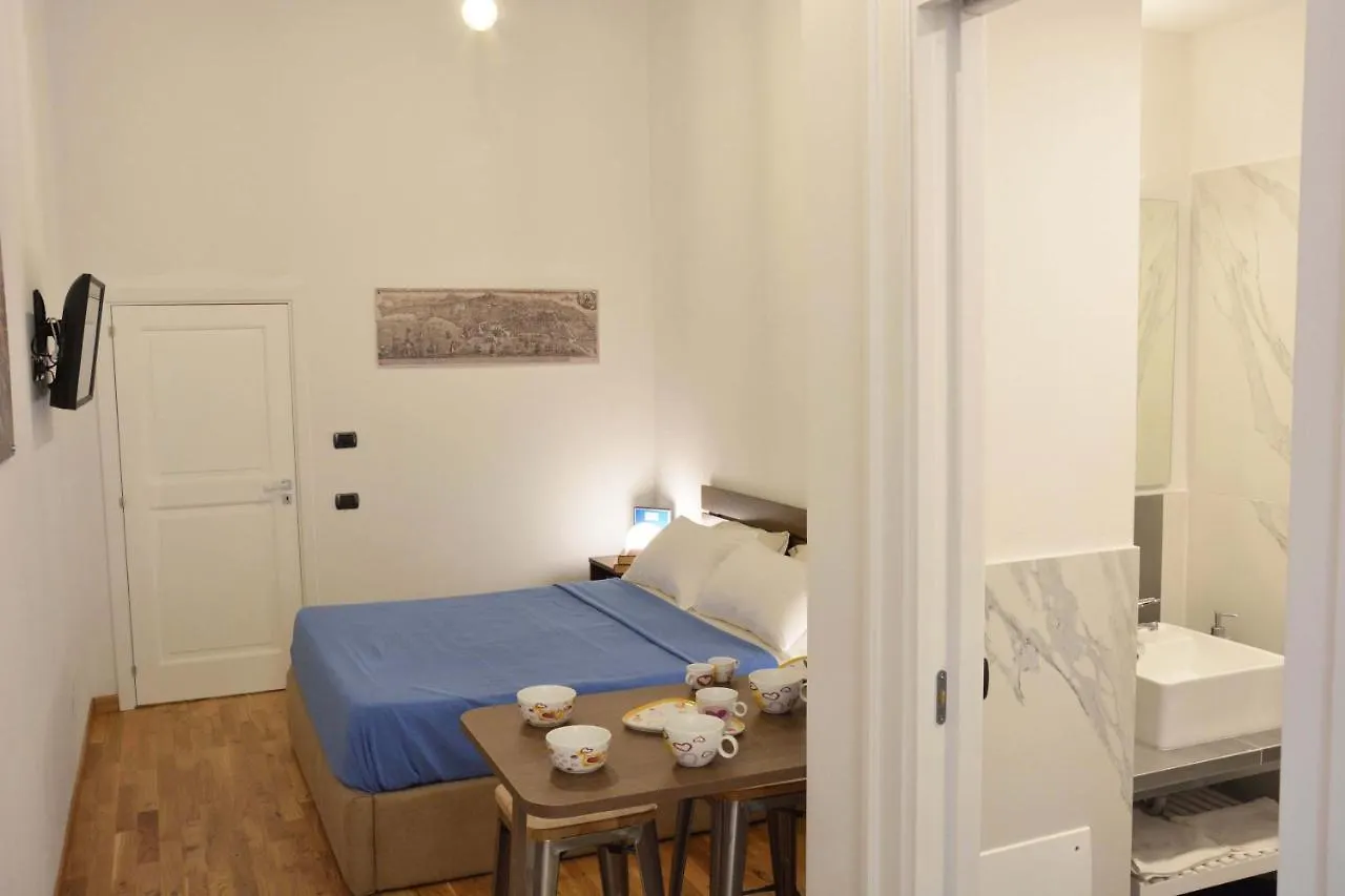 **  Domus Studio 25 Bed & Breakfast Nápoles Itália