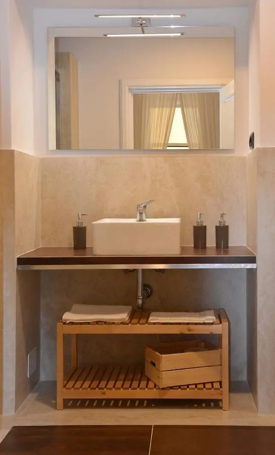 Domus Studio 25 Bed & Breakfast Nápoles
