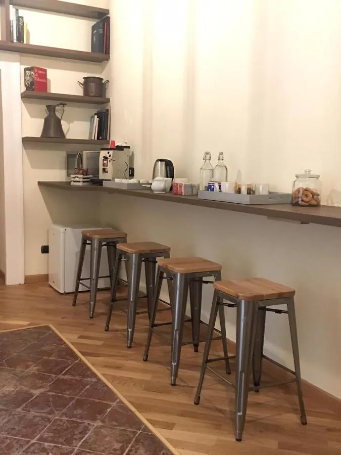 Domus Studio 25 Bed & Breakfast Nápoles